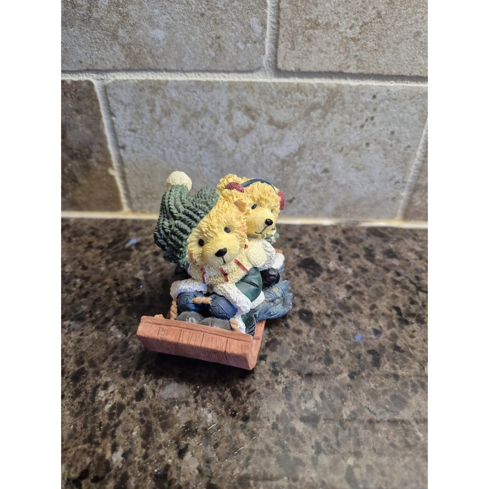 Vintage Collectible Avon Lovable Teddies Sarah Meets Theodore Figurine - Picture 2 of 6
